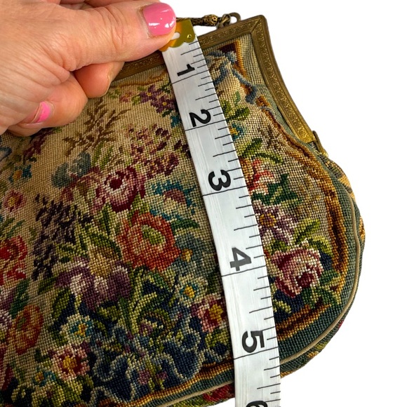 Vintage Petit Point Needlepoint Victorian Flowers Garden Purse Evening Bag - Picture 5 of 7